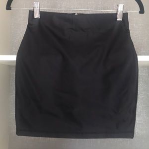 Forever 21 faux leather mini  skirt size small